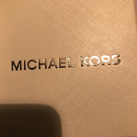 New Michael kors womens watch